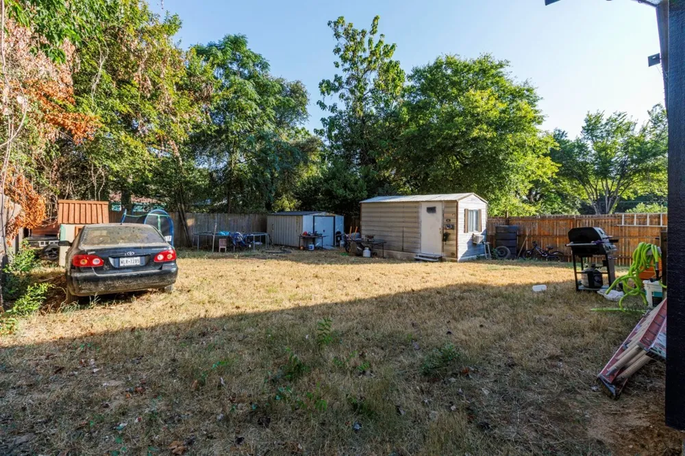 4820 Fellows Lane Dallas, TX 75216