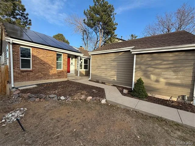 2359 E Nichols Place Centennial, CO 80122