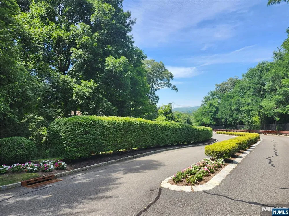65 Halina Lane Butlerugh, NJ 07405