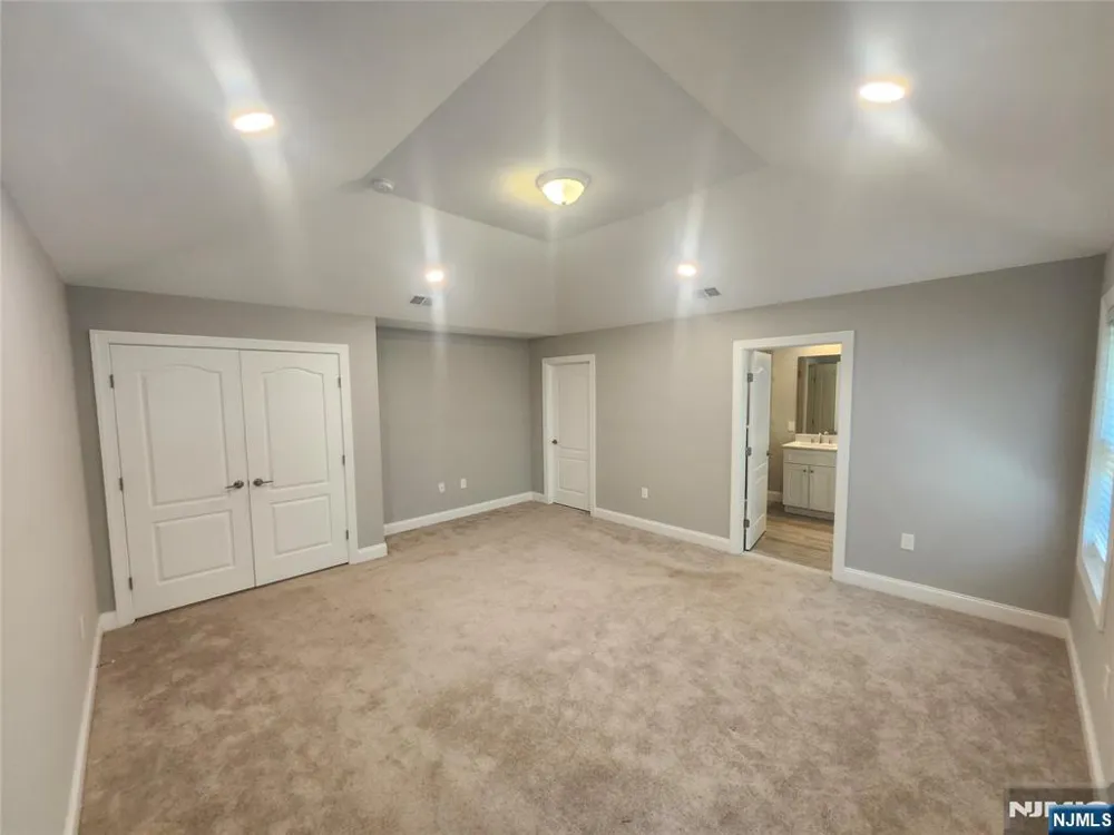 65 Halina Lane Butlerugh, NJ 07405