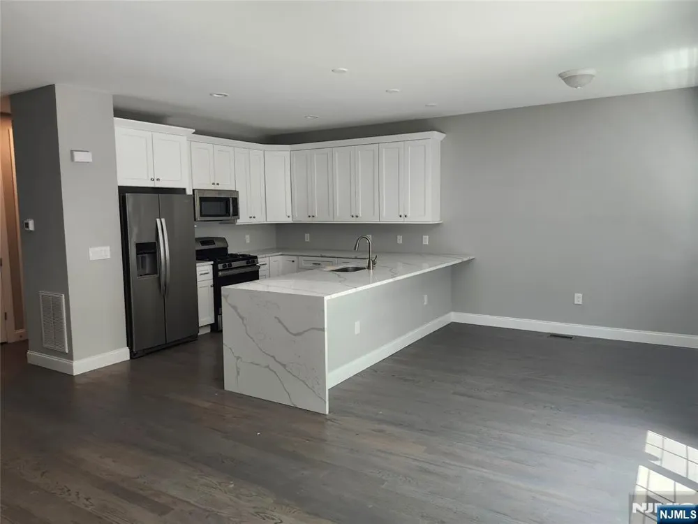 65 Halina Lane Butlerugh, NJ 07405
