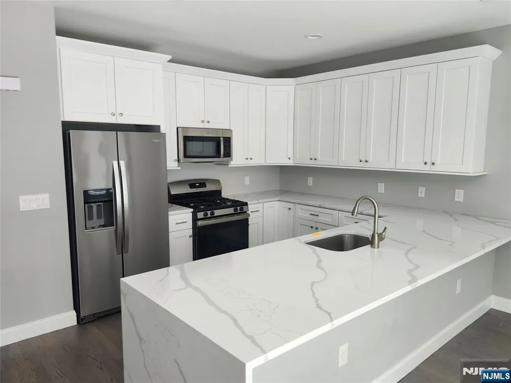 65 Halina Lane Butlerugh, NJ 07405
