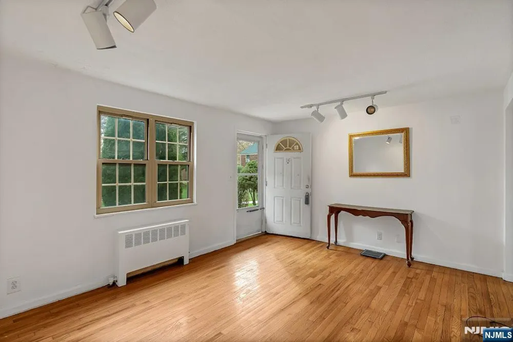1267 Anderson Avenue 16 Fort Lee, NJ 07024
