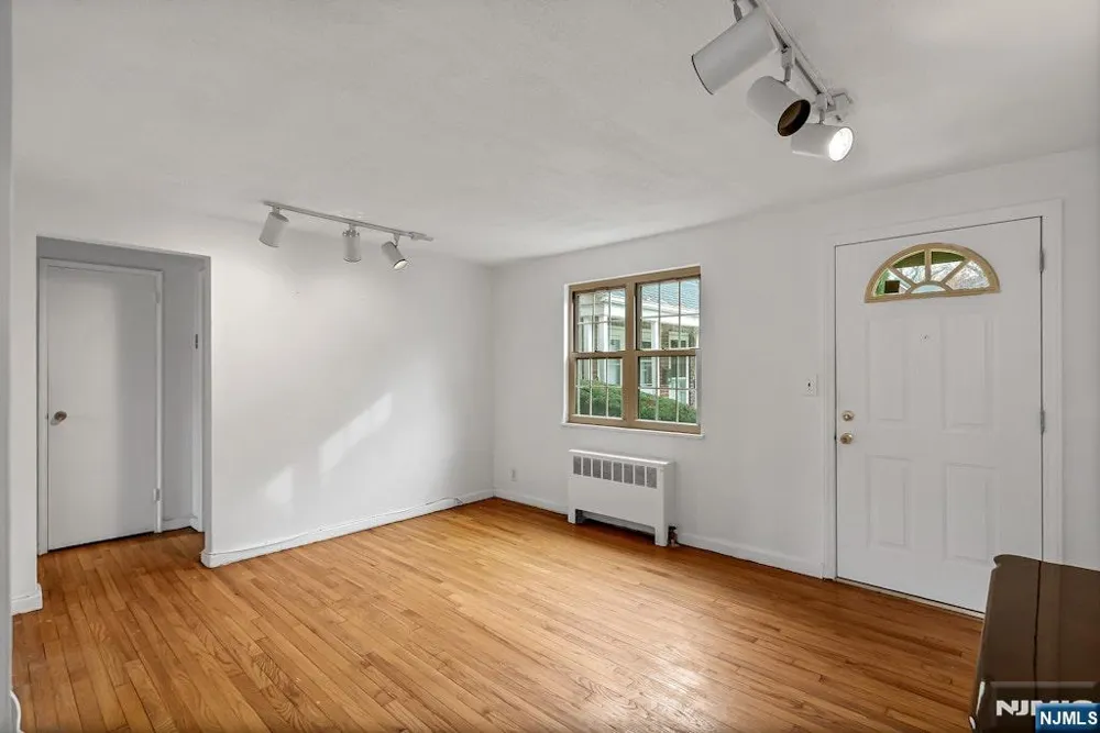 1267 Anderson Avenue 16 Fort Lee, NJ 07024