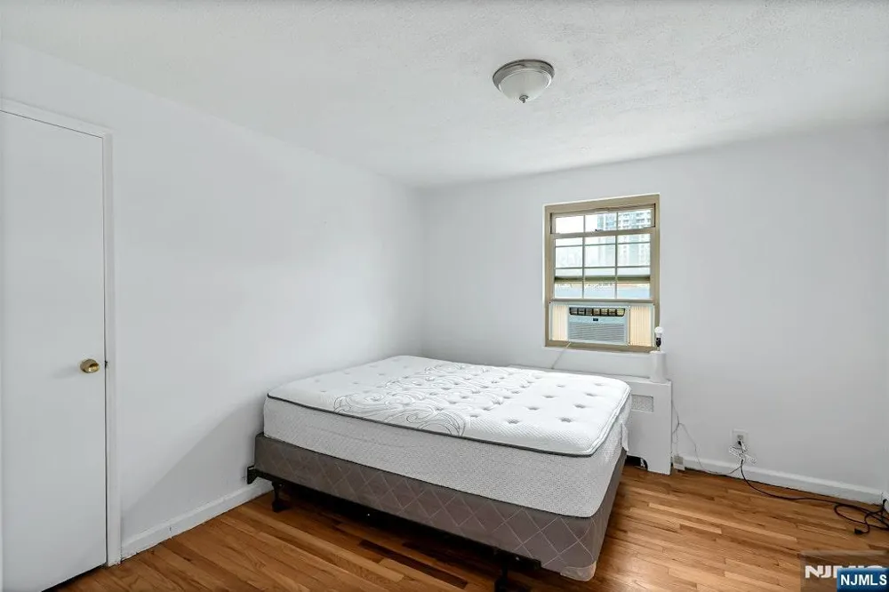 1267 Anderson Avenue 16 Fort Lee, NJ 07024