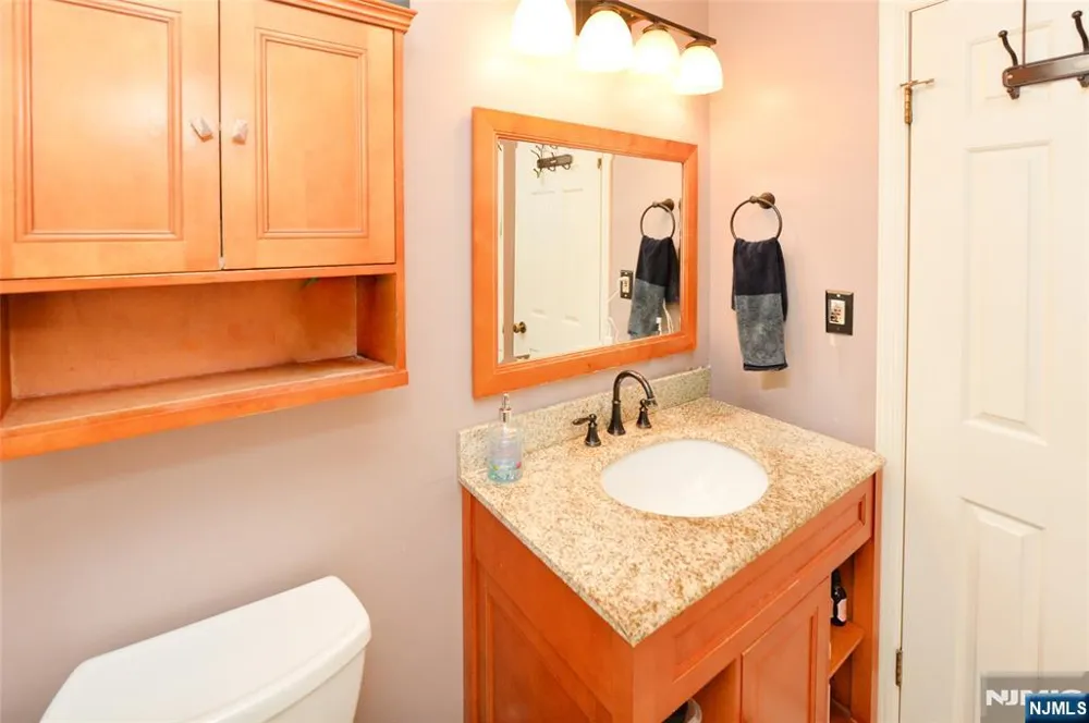 27 Tanager Court Wayne, NJ 07470