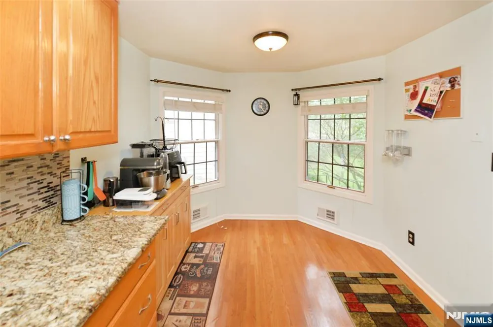 27 Tanager Court Wayne, NJ 07470