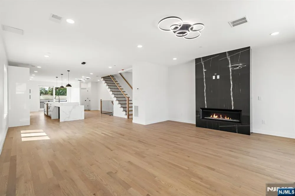 503 Saint Pauls Avenue Cliffside Park, NJ 07010