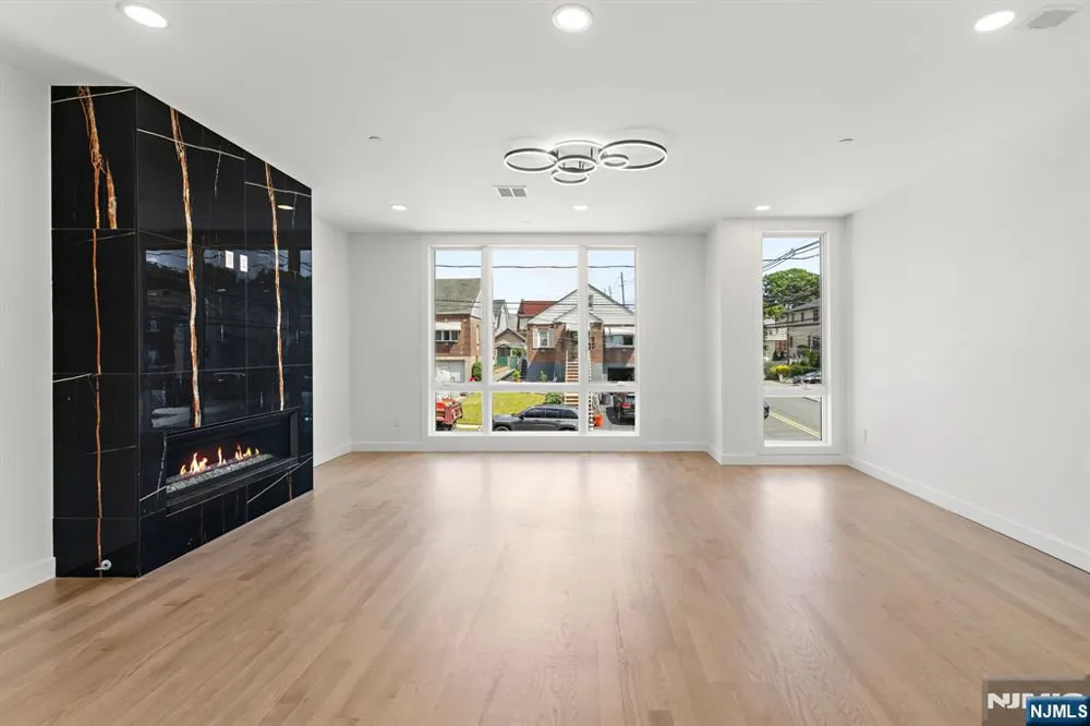 503 Saint Pauls Avenue Cliffside Park, NJ 07010
