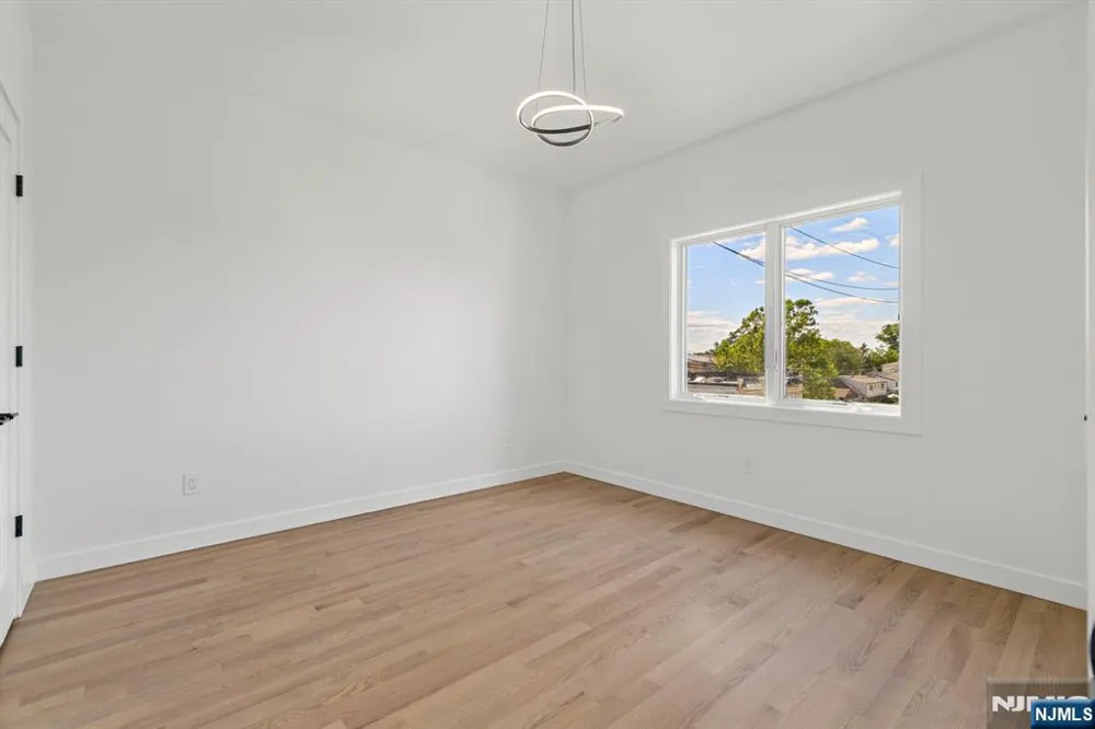 503 Saint Pauls Avenue Cliffside Park, NJ 07010