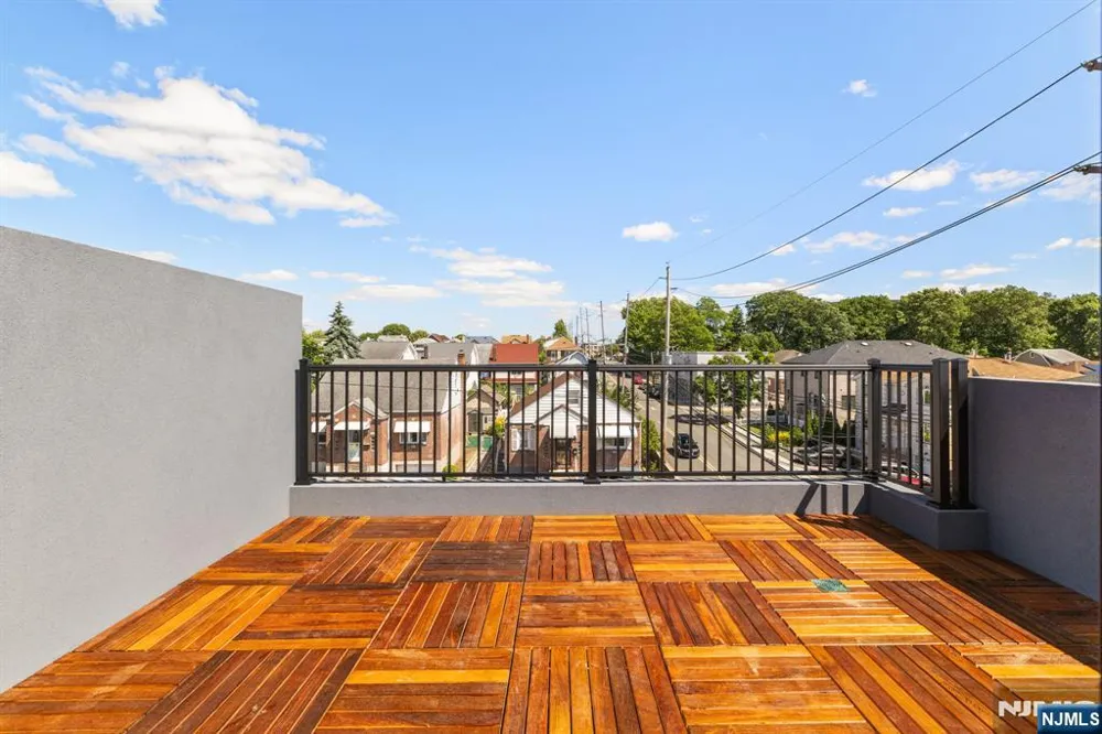 503 Saint Pauls Avenue Cliffside Park, NJ 07010