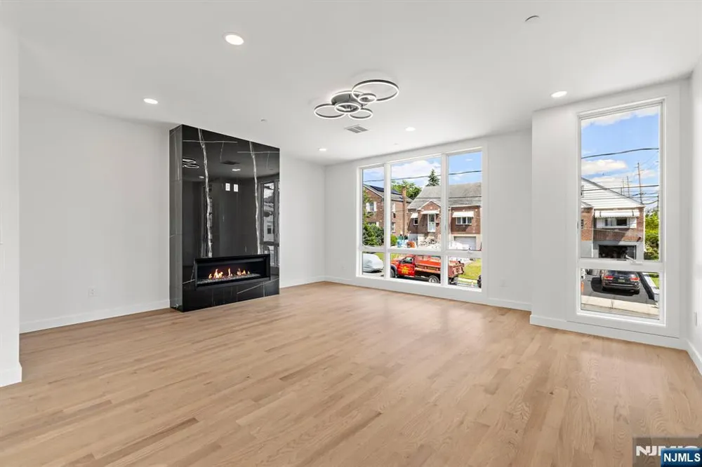 503 Saint Pauls Avenue Cliffside Park, NJ 07010