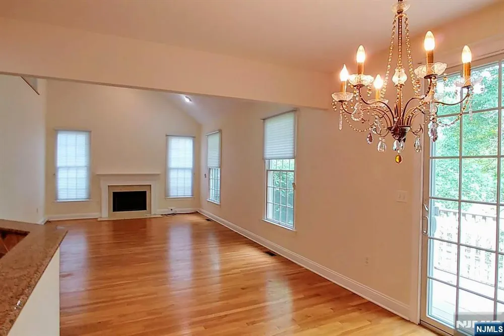 6 Schindler Court Upper Saddle River, NJ 07458