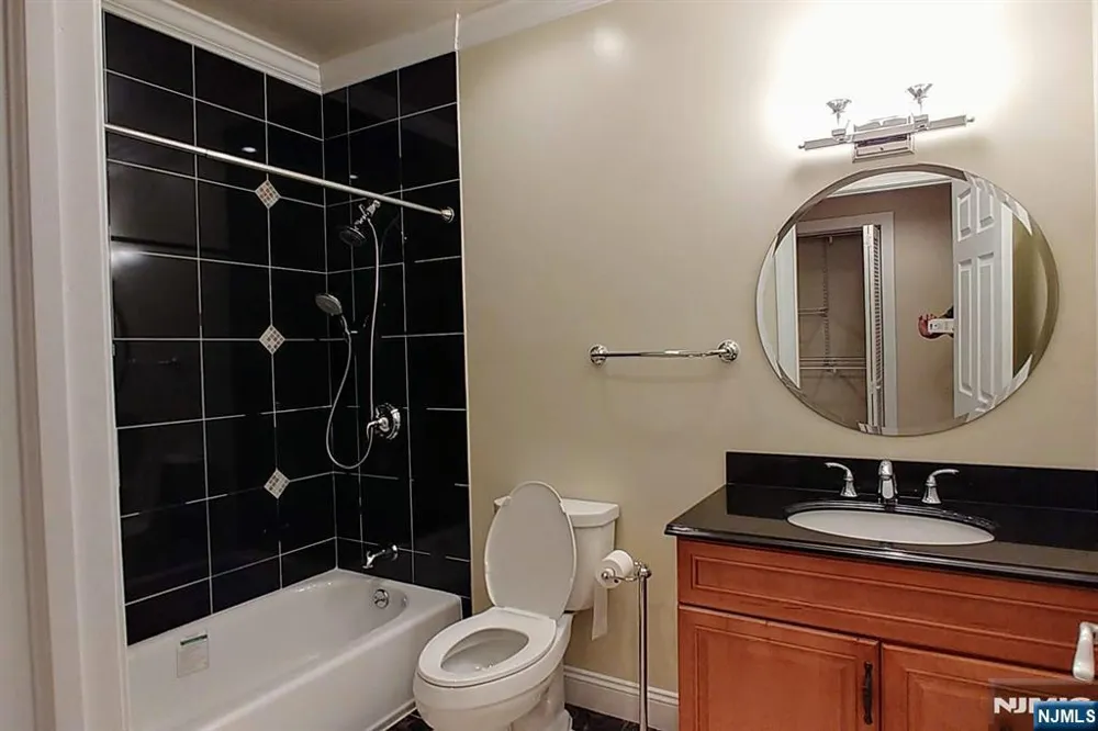 6 Schindler Court Upper Saddle River, NJ 07458