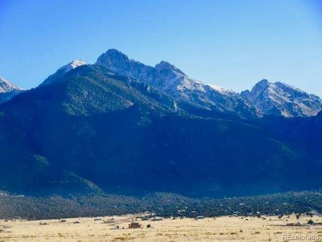 412 Camino Del Rey Crestone, CO 81131