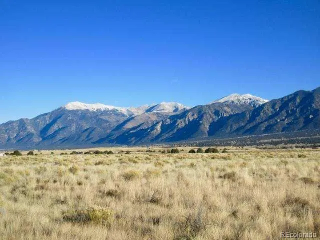 412 Camino Del Rey Crestone, CO 81131