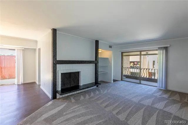 5882 E Ithaca Place #204 Denver, CO 80237