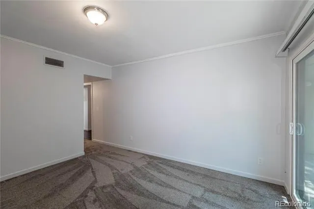5882 E Ithaca Place #204 Denver, CO 80237