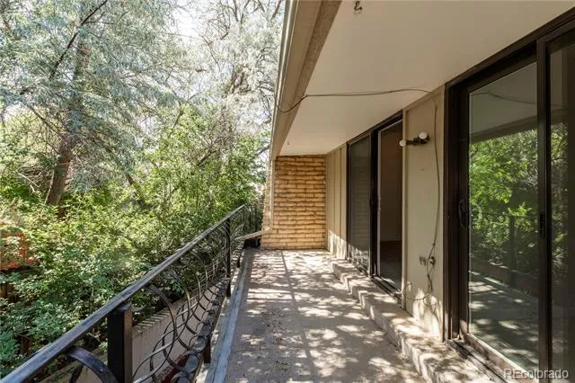 5882 E Ithaca Place #204 Denver, CO 80237