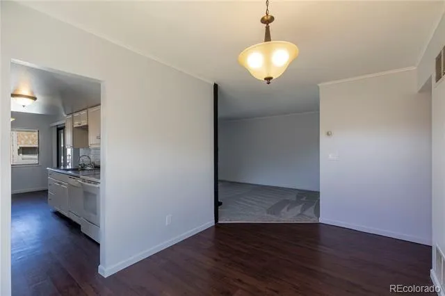 5882 E Ithaca Place #204 Denver, CO 80237
