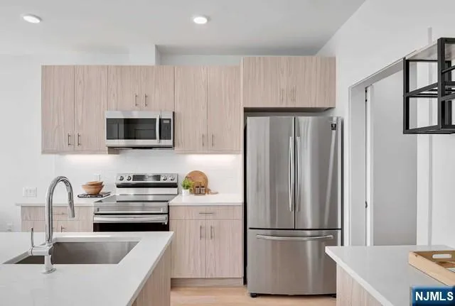35 Jefferson Avenue 302 Westwood, NJ 07675