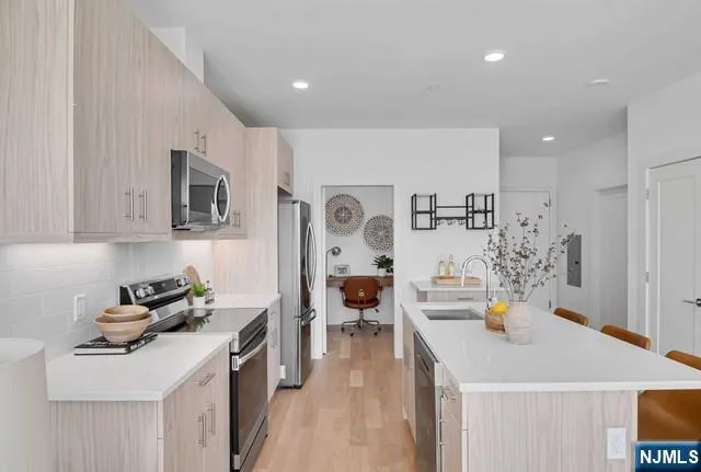 35 Jefferson Avenue 302 Westwood, NJ 07675