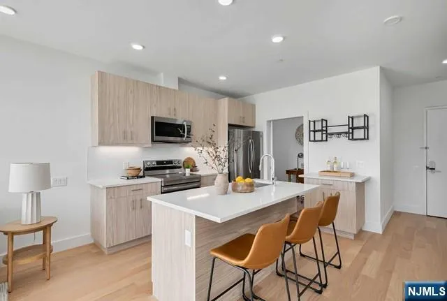 35 Jefferson Avenue 302 Westwood, NJ 07675