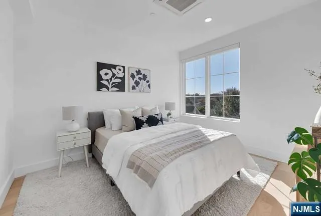 35 Jefferson Avenue 302 Westwood, NJ 07675