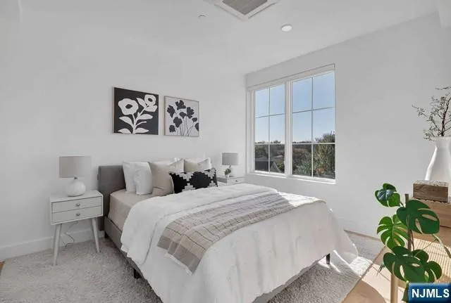 35 Jefferson Avenue 302 Westwood, NJ 07675