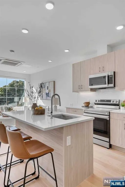 35 Jefferson Avenue 302 Westwood, NJ 07675