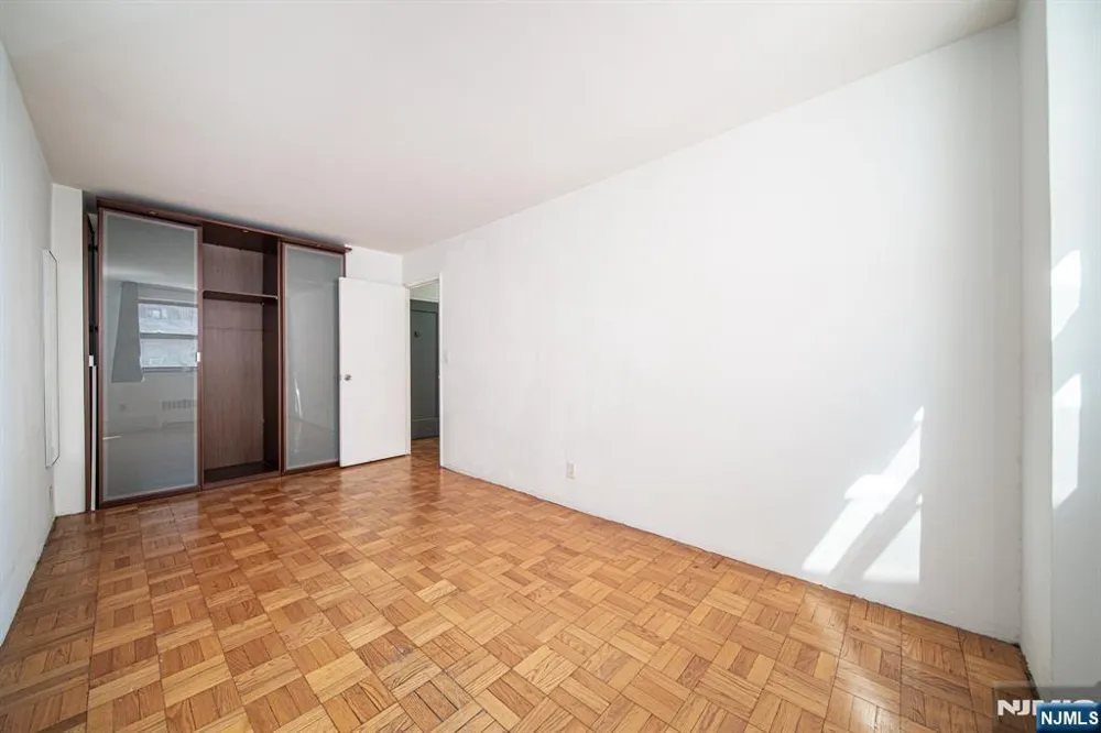 6515 Boulevard East 5H West New York, NJ 07093