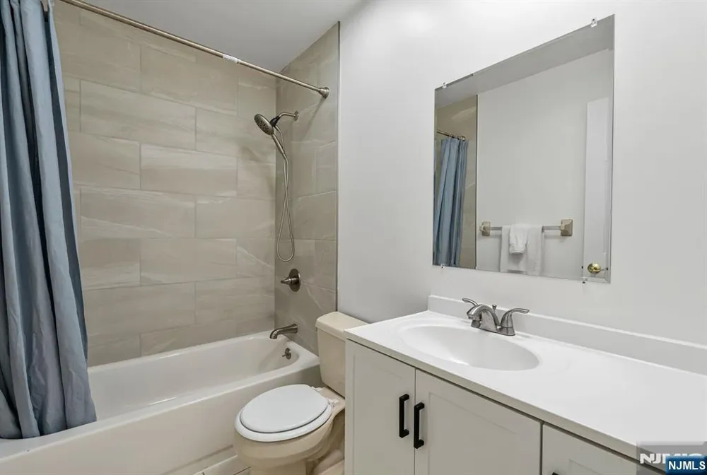 13 Briarwood Court E Ramsey, NJ 07446