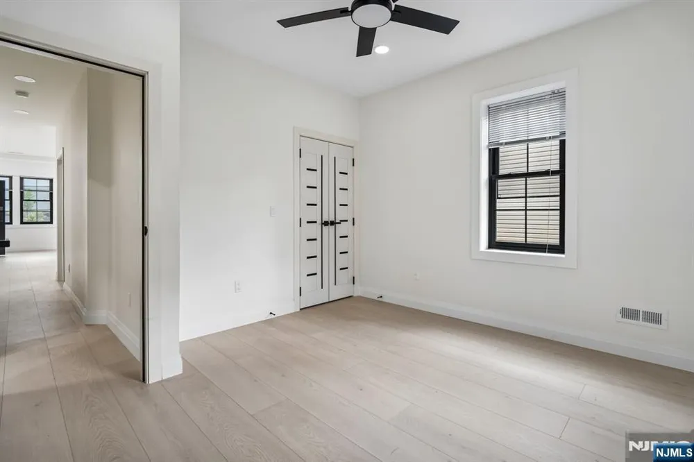 423 Aurora Avenue 1 Cliffside Park, NJ 07010