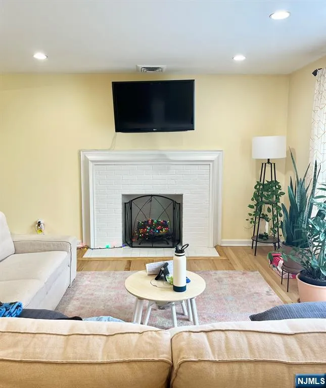 17-10 Radburn Road Fair Lawn, NJ 07410