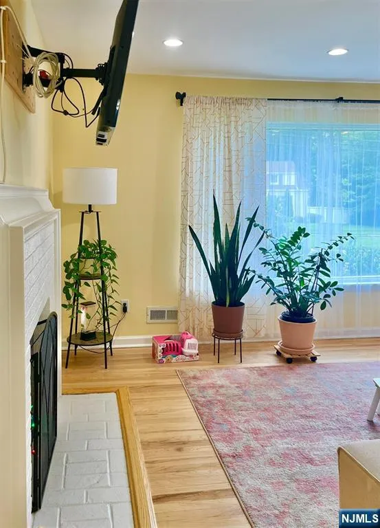 17-10 Radburn Road Fair Lawn, NJ 07410