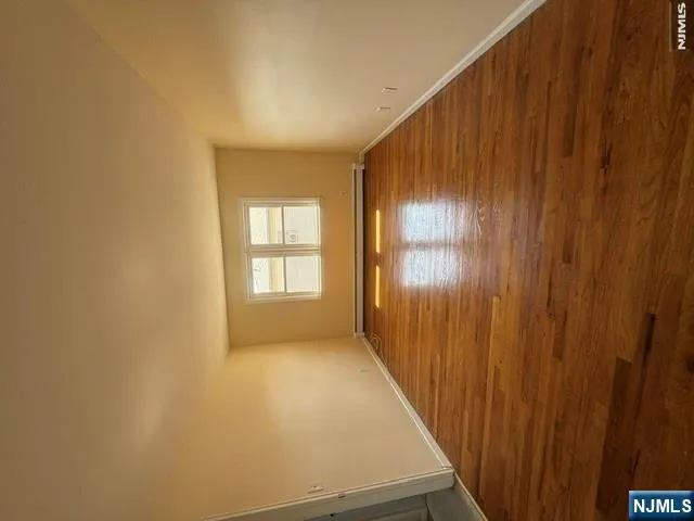 718-720 Stuyvesant Avenue Lyndhurst, NJ 07071