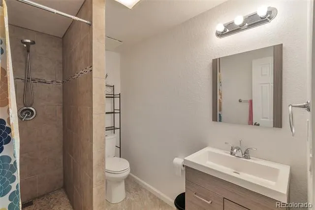 3771 S Dayton Street Aurora, CO 80014