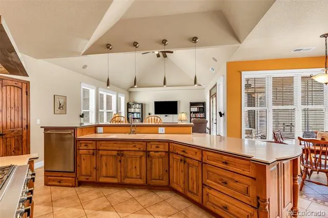 611 Rockridge Loop Canon City, CO 81212