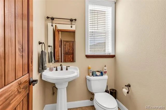 611 Rockridge Loop Canon City, CO 81212