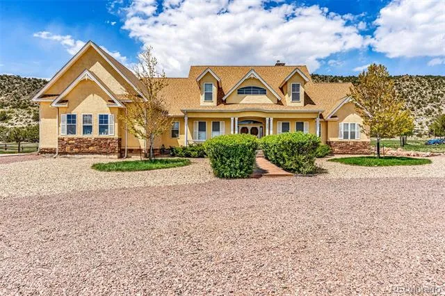 611 Rockridge Loop Canon City, CO 81212