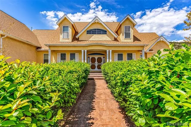 611 Rockridge Loop Canon City, CO 81212
