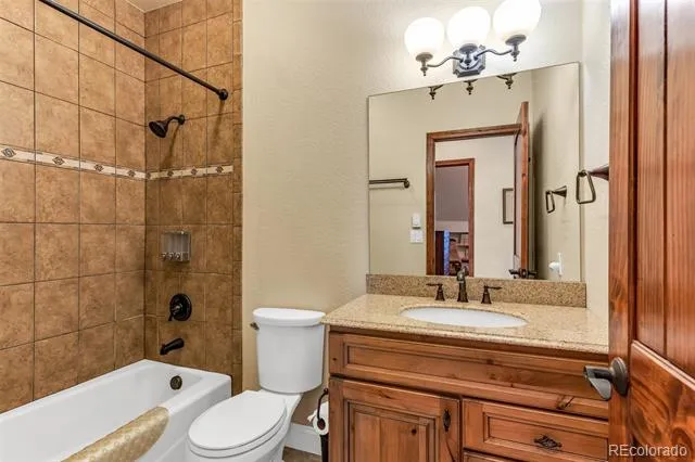 611 Rockridge Loop Canon City, CO 81212