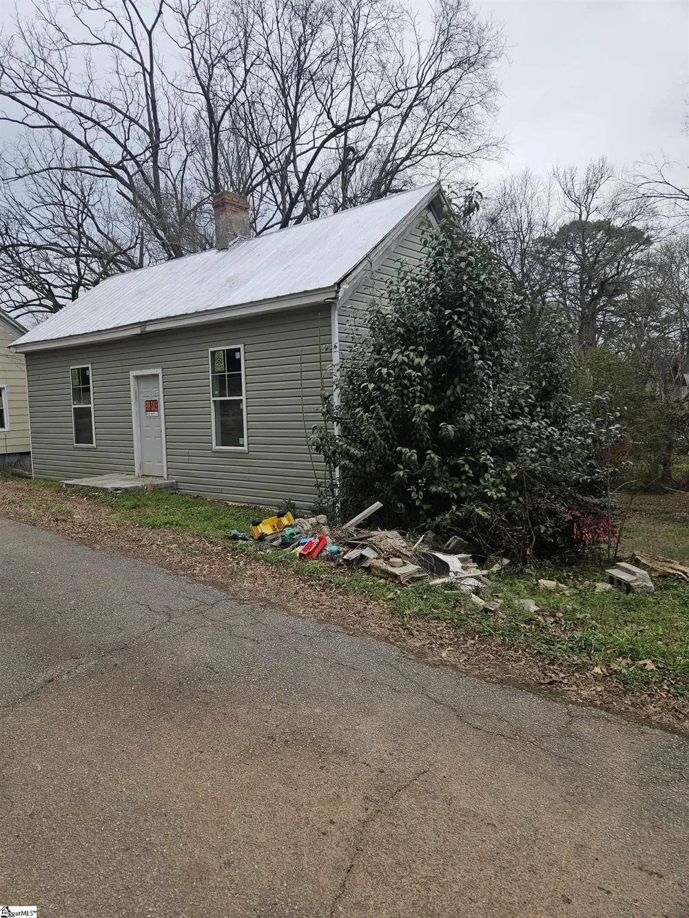 102 Pine Street Laurens, SC 29360