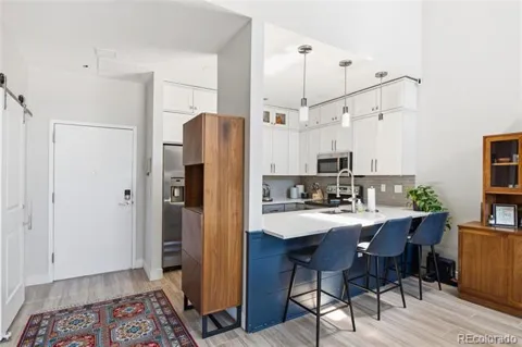 1000 E 1st Avenue #404