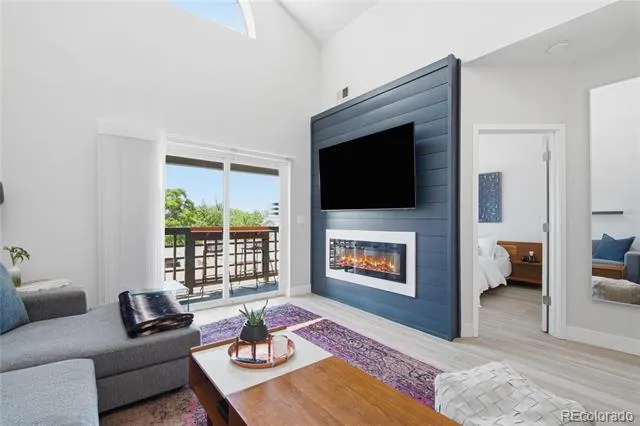 1000 E 1st Avenue #404 Denver, CO 80218