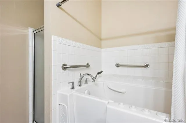 2801 Newport Circle Castle Rock, CO 80104