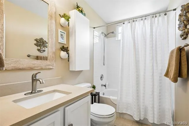 2801 Newport Circle Castle Rock, CO 80104