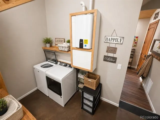 470 Bowie Road Penrose, CO 81420