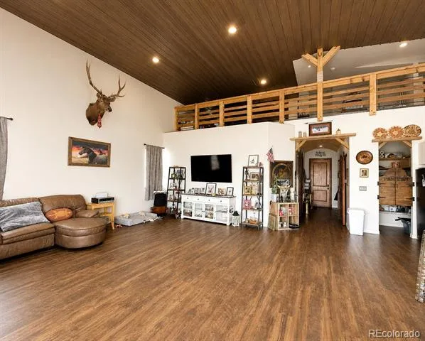 470 Bowie Road Penrose, CO 81420