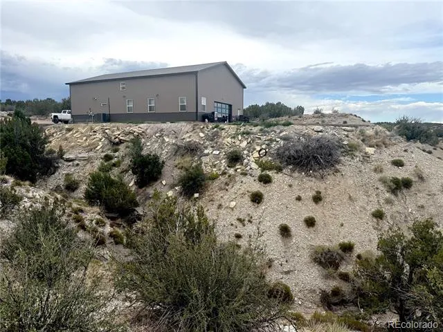 470 Bowie Road Penrose, CO 81420